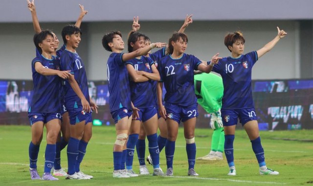 500彩票网官方 大乐透-2-0！中国女足卫冕最大劲敌开门红 差一点爆冷丢分 首发10人留洋